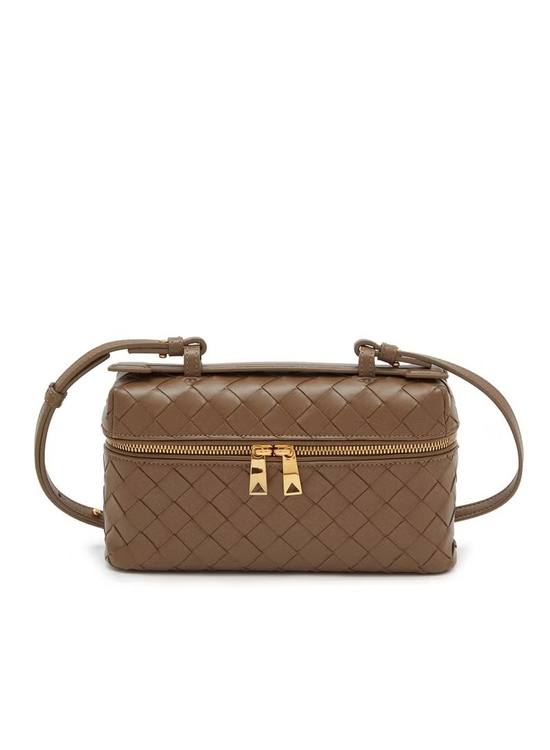 BOTTEGA Veneta Bang Vanity Case in Intrecciato Leather Bag - Image 1